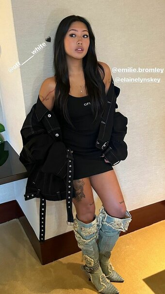 Radvxz / Beabadoobee Nude Leaks Photo 39