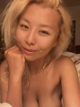 Rainaiscrazy Nude Leaks Photo 4