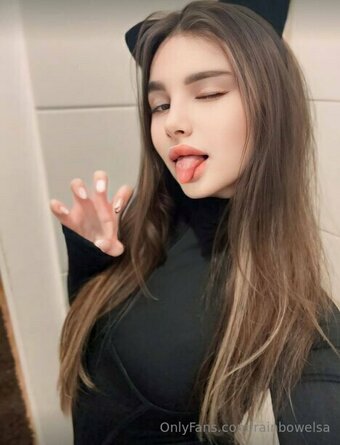 rainbowelsa Nude Leaks Photo 15