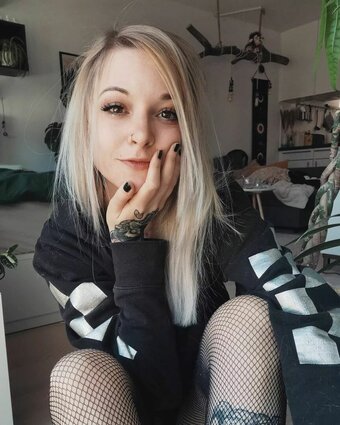 rainbowf0x / _rainbowf0x / rainbowfox86 Nude Leaks OnlyFans Photo 3