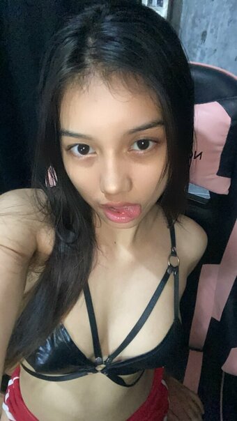 raisoftwi / rai margaret / ry marg / rynmgt Nude Leaks Photo 1