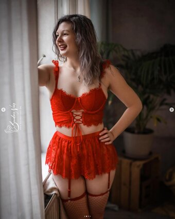 ralive Nude Leaks Photo 2