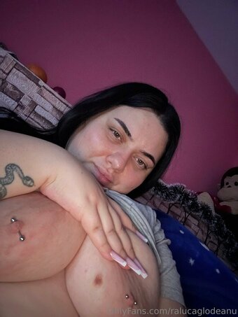 ralucaglodeanu Nude Leaks Photo 10