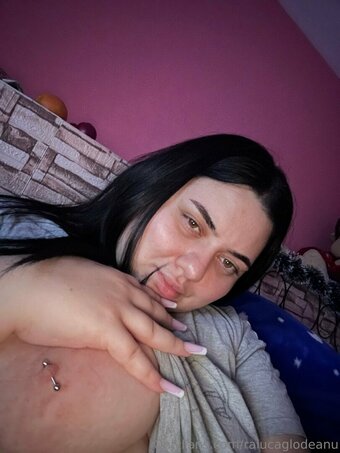 ralucaglodeanu Nude Leaks Photo 11
