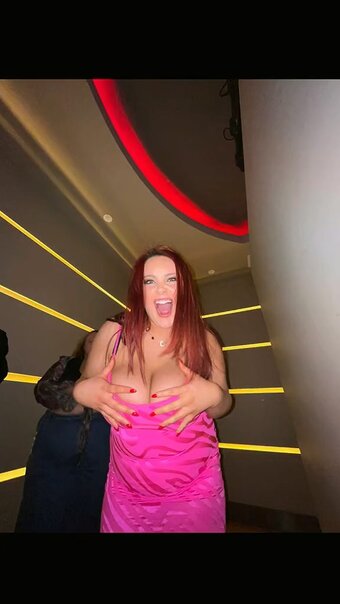 Raphaela S / raphaelaschranz / raphamilagres Nude Leaks OnlyFans Photo 17