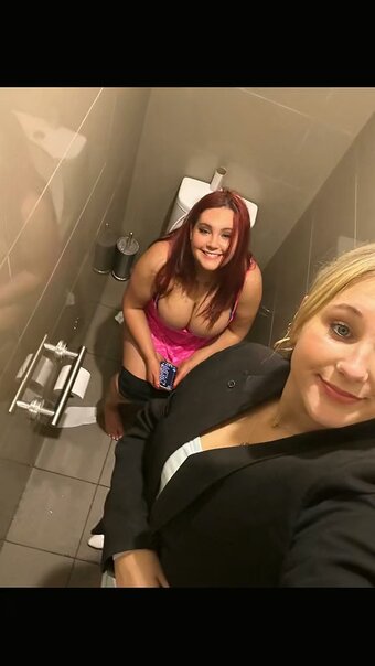 Raphaela S / raphaelaschranz / raphamilagres Nude Leaks OnlyFans Photo 19