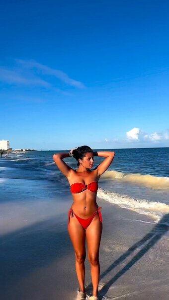 Raphaella Deuringer / raphaelladeuringer Nude Leaks Photo 1