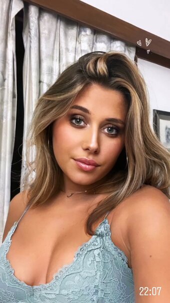 Raphaella Deuringer / raphaelladeuringer Nude Leaks Photo 21