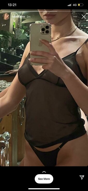 Rastacame / Camelia Bourbon / French Moroccan / rasta.queen1 Nude Leaks OnlyFans Photo 1
