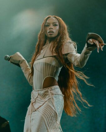 Ravyn Lenae / ravynlenae Nude Leaks Photo 10