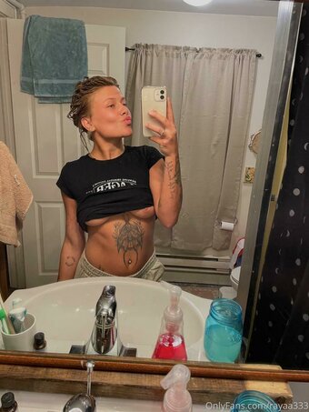 rayaa333 Nude Leaks Photo 17