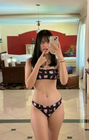 Raychu Nude Leaks Photo 5