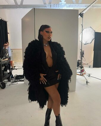 Raye Nude Leaks Photo 17