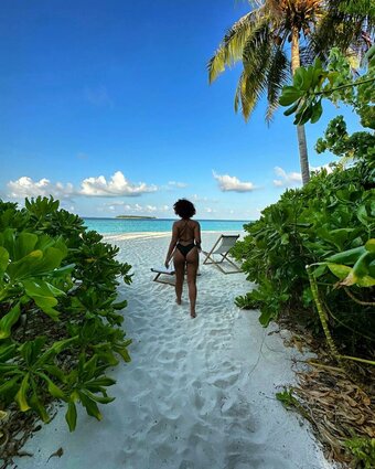 Raye Nude Leaks Photo 27