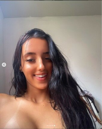 Rayssa Sanches / dailyz_sanchezz / rayssinha_sanchez Nude Leaks Photo 5