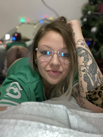 reallybre Nude Leaks Photo 12