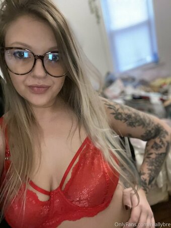 reallybre Nude Leaks Photo 16