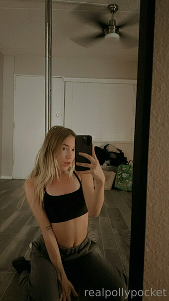 realpollypocket Nude Leaks Photo 7