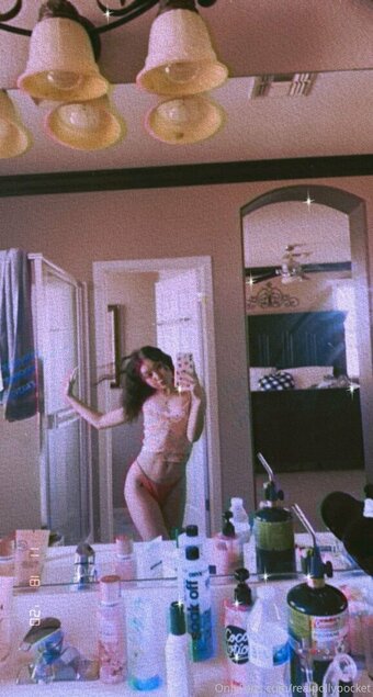 realpollypocket Nude Leaks Photo 19