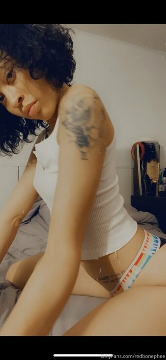 redbonephee Nude Leaks Photo 25