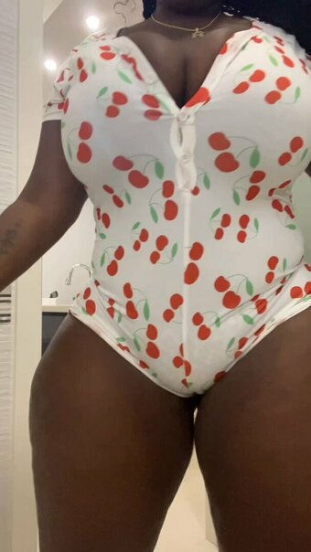 Reddhalo Nude Leaks Photo 10