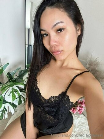 redlacewassi Nude Leaks Photo 10