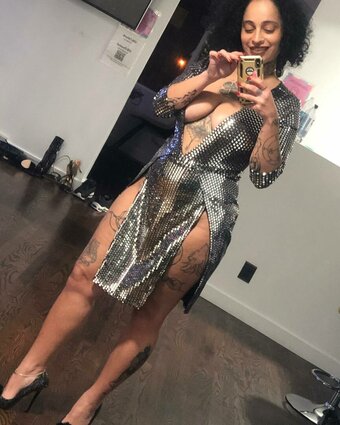 ReesesPieces Nude Leaks Photo 9