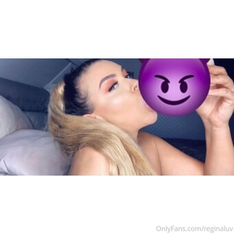 ReginaLuv / Emily Regina / Reginaluvxx / emilyreginaofficial Nude Leaks OnlyFans Photo 17