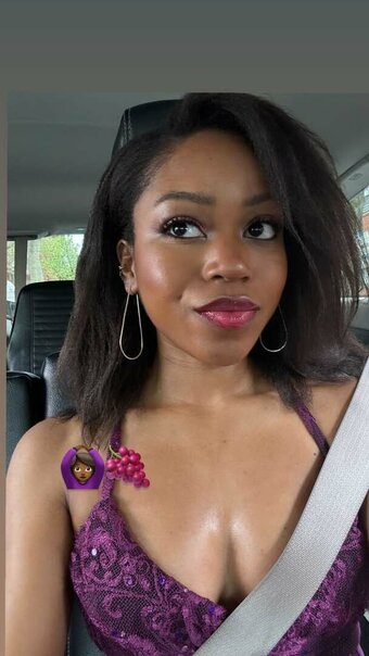 Riele Downs / rieledowns Nude Leaks Photo 11
