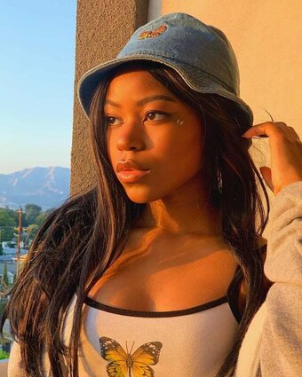 Riele Downs / rieledowns Nude Leaks Photo 16