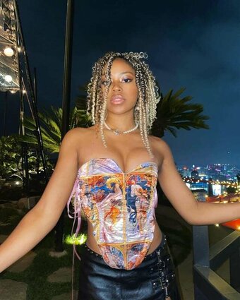 Riele Downs / rieledowns Nude Leaks Photo 18