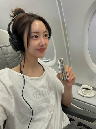 rilaccoco / Coco Lee Nude Leaks Photo 1