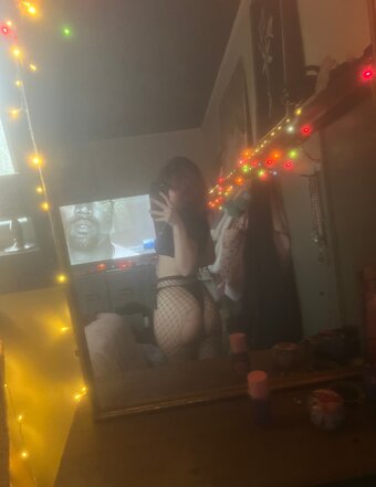 Riley Wright / assets / rilesss Nude Leaks Photo 3