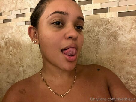 riverbleu7 Nude Leaks Photo 18