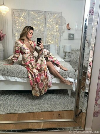 rizerae Nude Leaks Photo 10