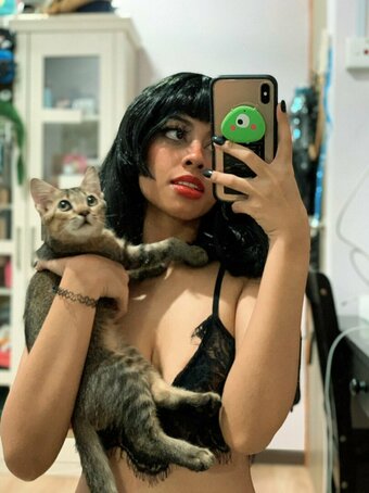 RoachHasFeelingsToo Nude Leaks Photo 14