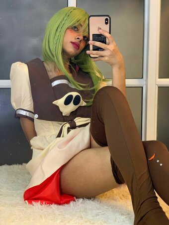 RoachHasFeelingsToo Nude Leaks Photo 23