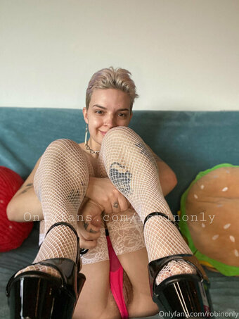 robinrivers Nude Leaks Photo 10