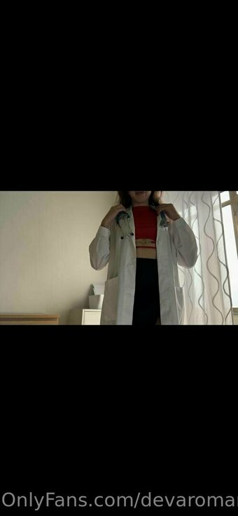 romano.deva Nude Leaks Photo 2