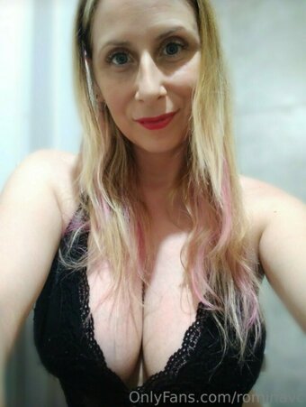 Rominavc Nude Leaks OnlyFans Photo 4