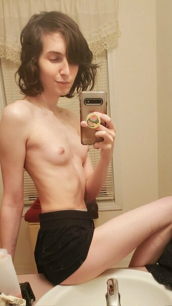 Rose Ghostly / mostlyroseghostly / rose_ghostly / roseghostly Nude Leaks OnlyFans Photo 2