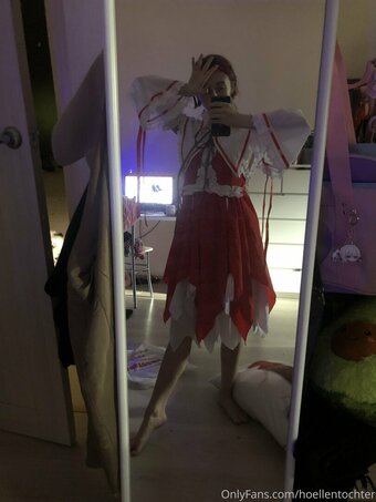 Roxane /  / barbiedevdoll / latelierderoxane / rox4y_ / roxanefroxy Nude Leaks OnlyFans Photo 10