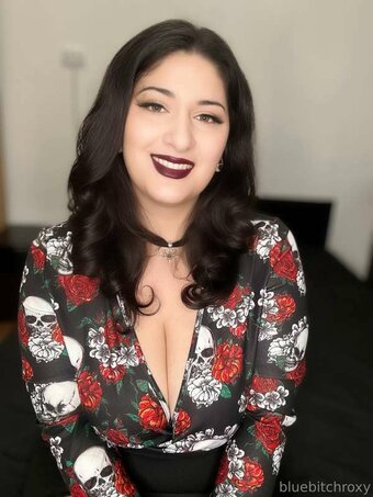 Roxy Bluedream / bluebitchroxy / roxy.bluedream Nude Leaks OnlyFans Photo 26