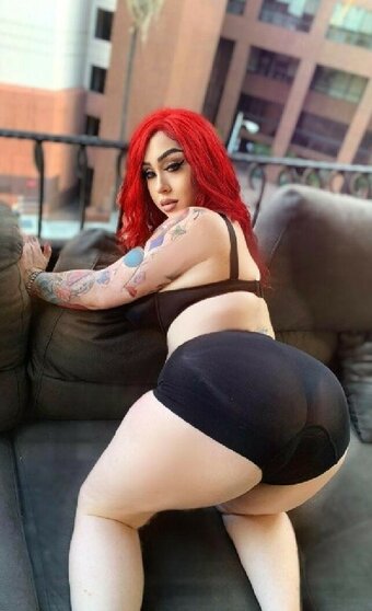 Roxy Bugatti / roxy / roxybugatti Nude Leaks OnlyFans Photo 2