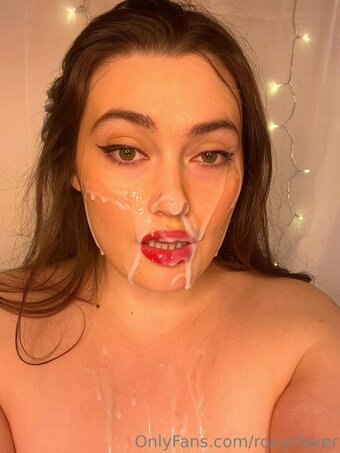 Roxy Clover / roxy_clover / roxyclover Nude Leaks OnlyFans Photo 3