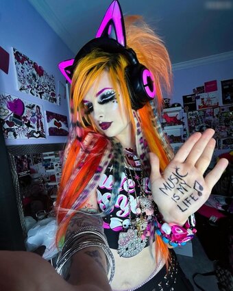 Roxy Katrina / trashmob Nude Leaks Photo 14