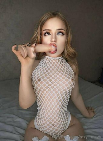 roxy_rroxyy Nude Leaks Photo 8