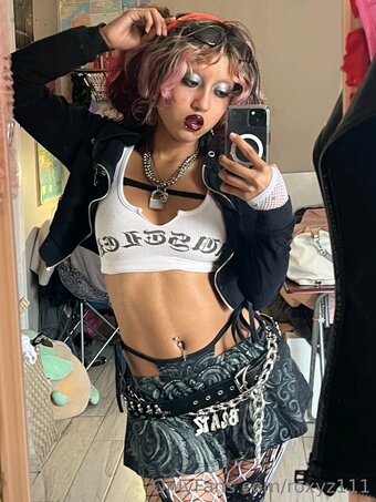 Roxyz111 / holiestsuccubus Nude Leaks OnlyFans Photo 2