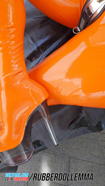 rubberdollemma
