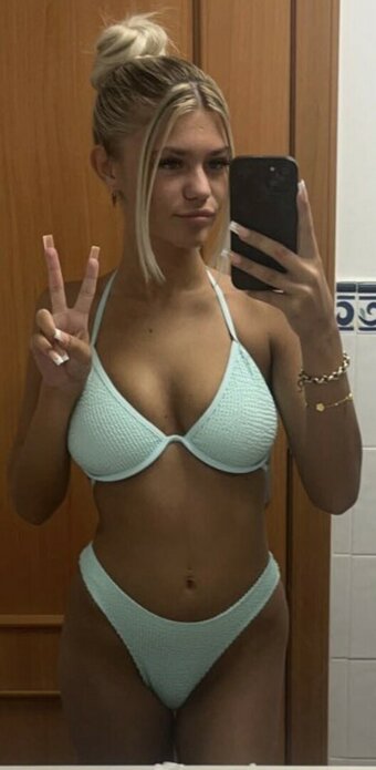 Ruby Leigh / RubyLeigh.xx / Rubyleigh06x / https: / rubyy.leighxx Nude Leaks Photo 15